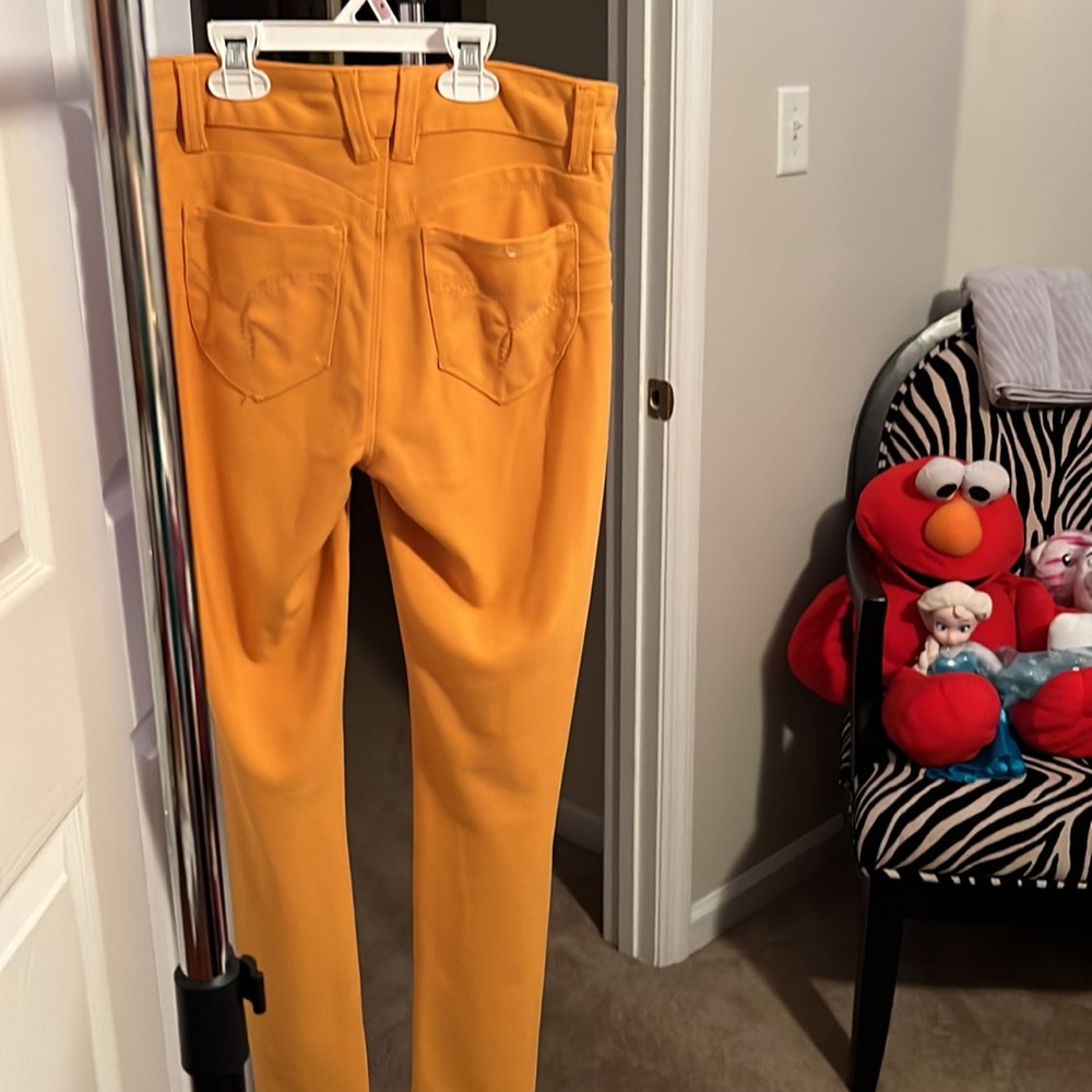 Mustard gold color pants - Picture 2 of 4